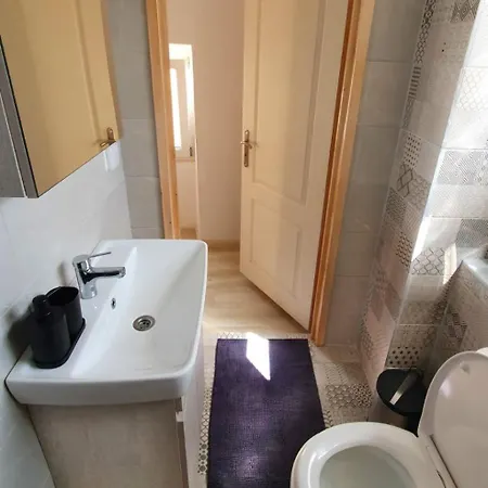 Apartament Fanis House *